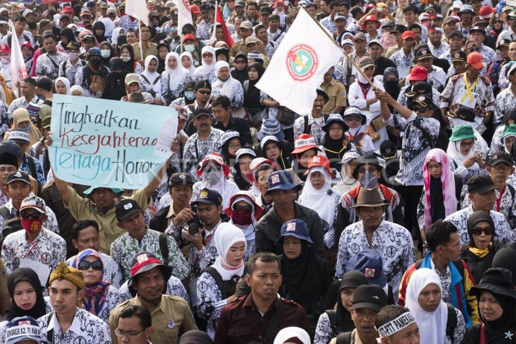 Perjuangan Guru Honorer Menjadi PPPK: Harapan Besar Guru Honorer di Indonesia Menuju Masa Depan Lebih Pasti